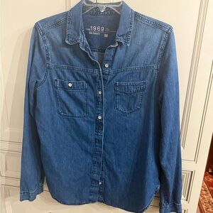 Gap Women's Blue Denim Shirt